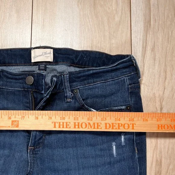 Universal Thread Jeans Size 6/28 R - Picture 4 of 5